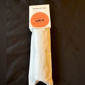 19/99 Cream Highlight stick in Miele(golden nectar)